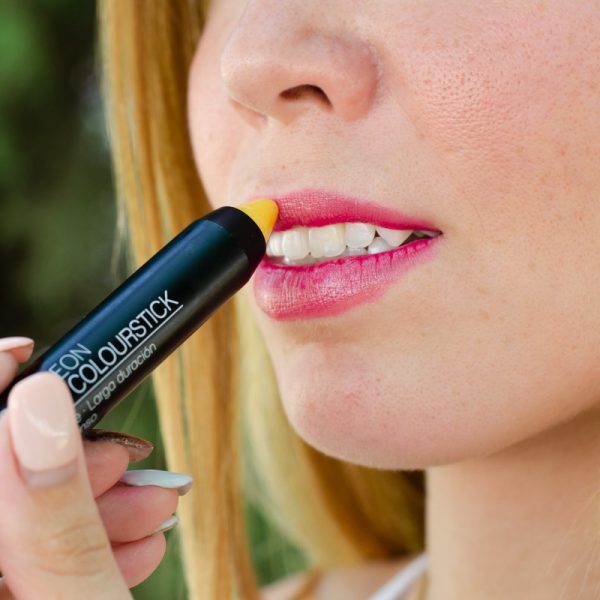 Pintalabios amarillo Magic Colourstick